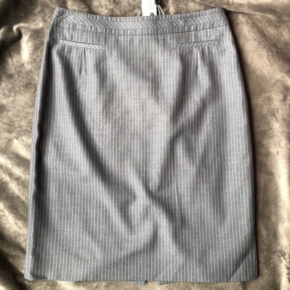 NWT Esprit Grey Skirt With Vertical Pinstripes 8 - Picture 2 of 11